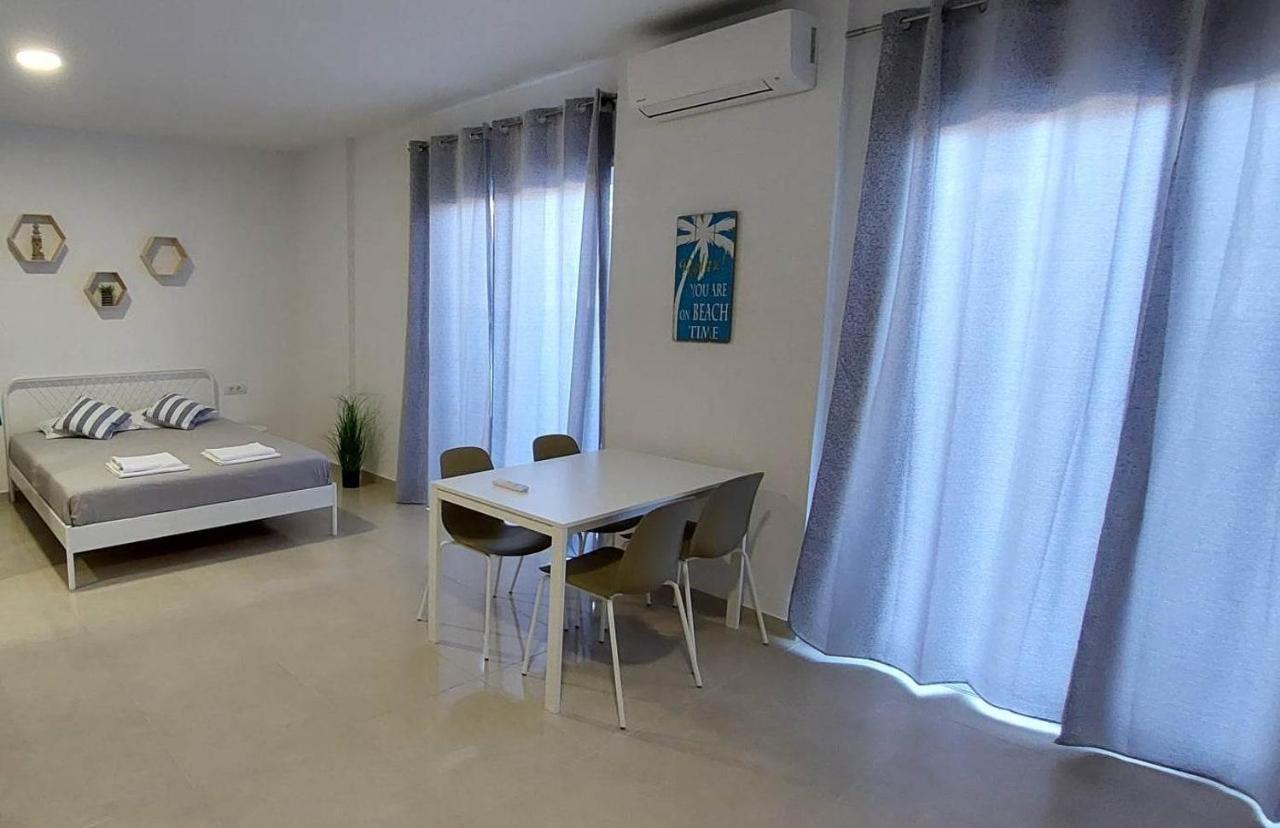 Telhinis Hotel & Apartments Faliraki Ngoại thất bức ảnh