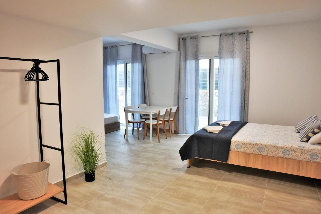 Telhinis Hotel & Apartments Faliraki Ngoại thất bức ảnh